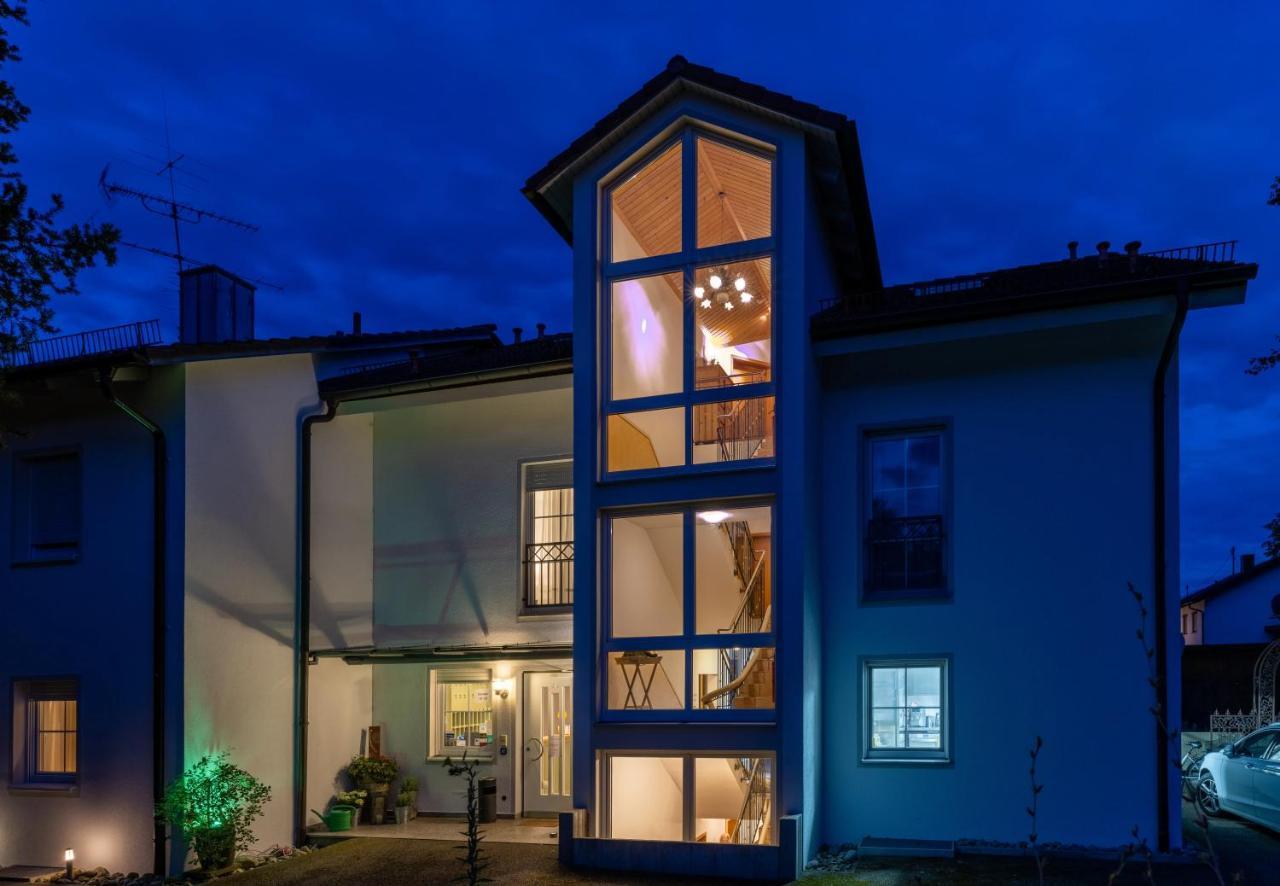 Gaestehaus Guggenberger Höhenkirchen-Siegertsbrunn Buitenkant foto